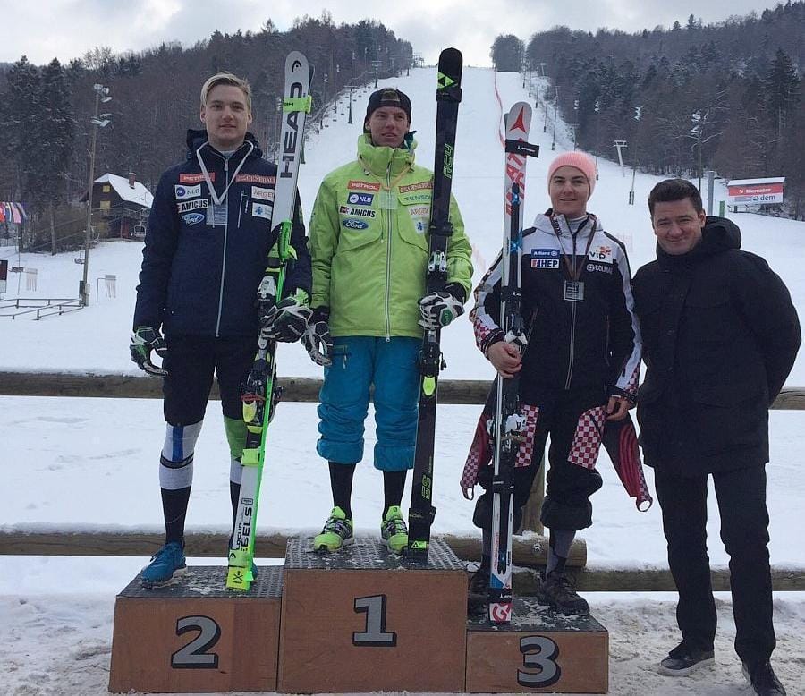 Žan do stopničk v veleslalomu