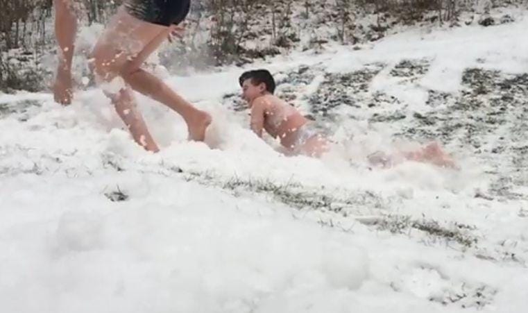 VIDEO: Kaj sta naredila ta nora Izlačana?