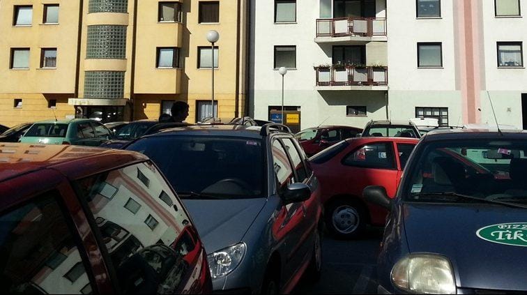 Bo treba za parkiranje plačevati tudi v Zagorju in Hrastniku?