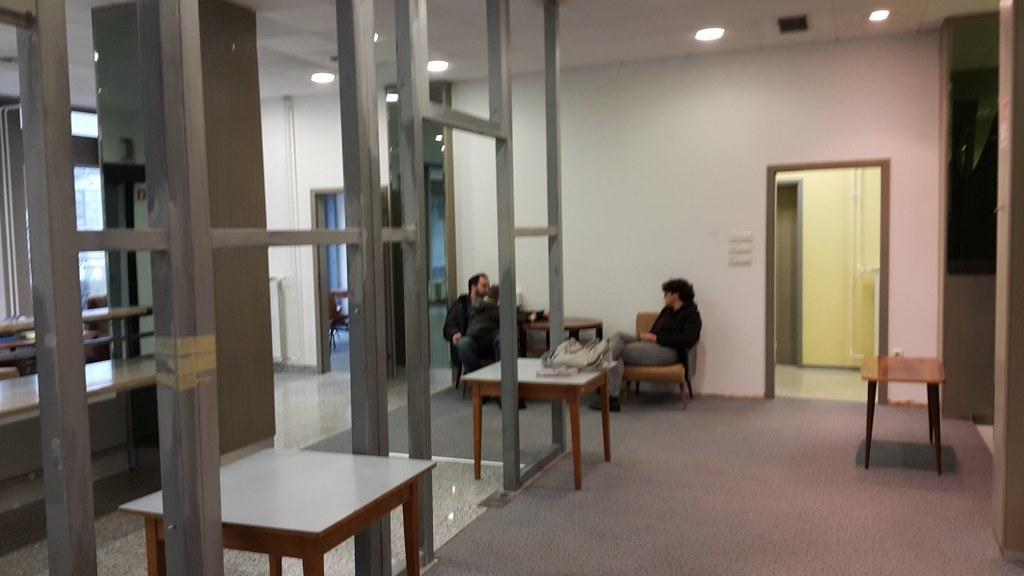 FOTO: V tem prostoru lahko odločaš. V tem prostoru dobiš-daš idejo. Torej, prideš?