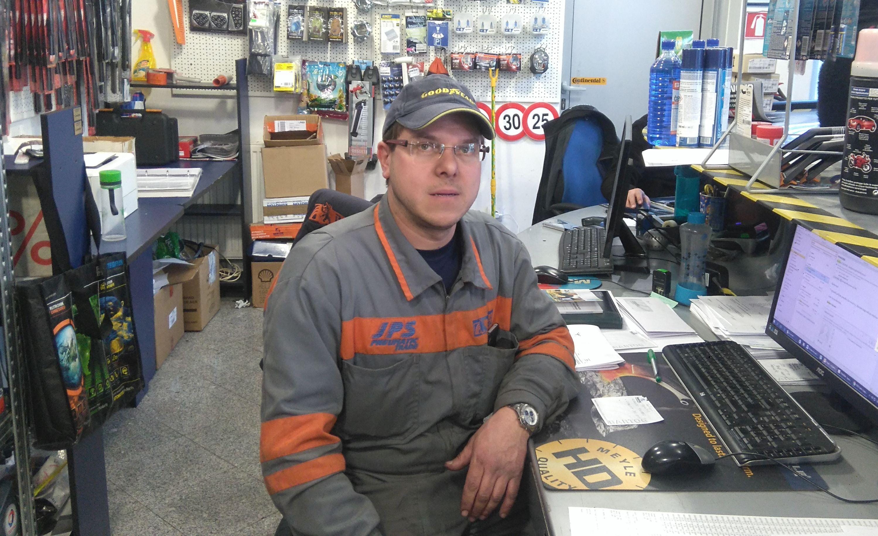 FOTO: Iz navadne garaže v uspešno podjetje