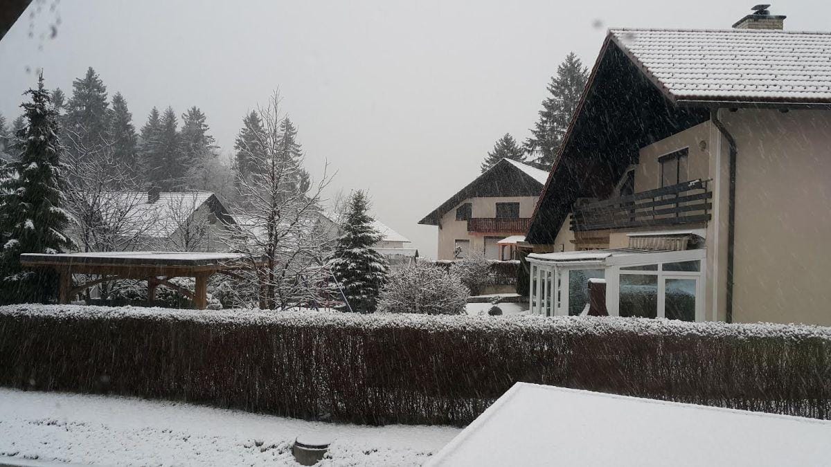 FOTO: Bela preproga na višinah