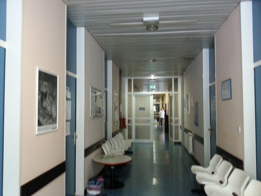 Konec prerivanja v čakalnicah, prihajajo vrstomati