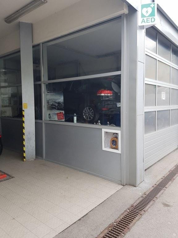 Poleg občin, mrežo defibrilatorjev širijo tudi zasavski zasebniki