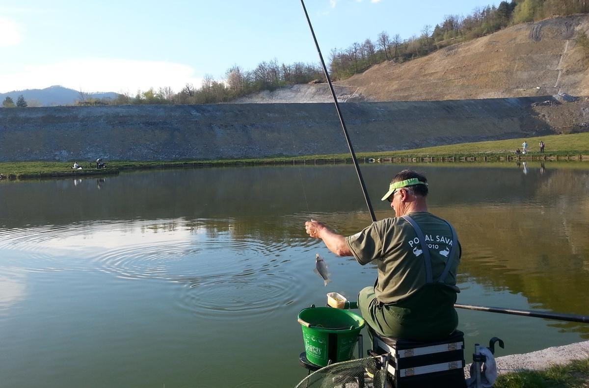 Ribe, ki jih uradno ni, dobro prijemajo