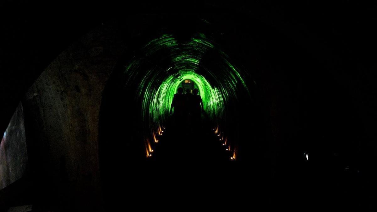 Prebijali se boste lahko čez pravi rudniški rov