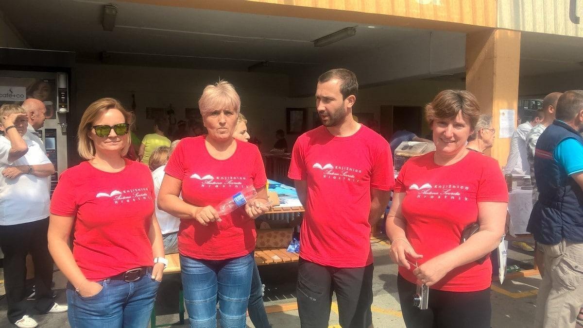 FOTO: Predstavili so se na tržnici hrastniških društev
