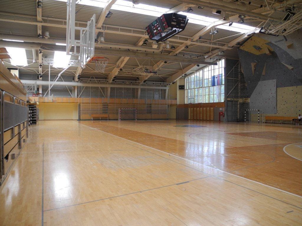 Dvorano po 17 letih čaka obnova