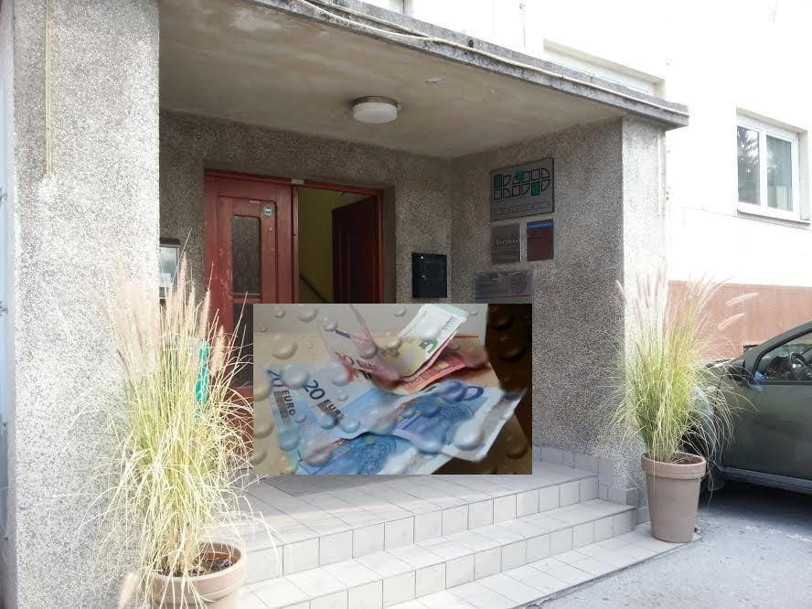 Do danes vam komunala "dolguje" 15,60 evra