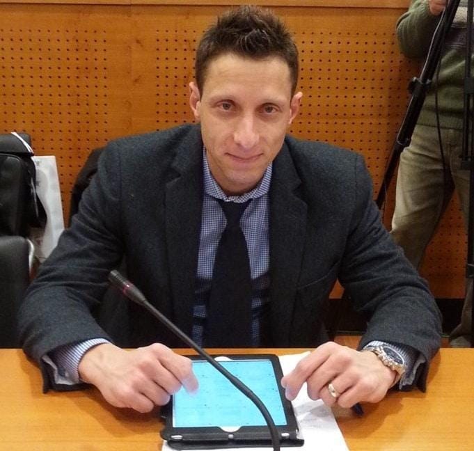 Prvi dan na direktorskem stolu