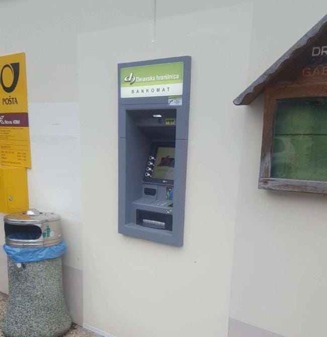 Krajani spet dobili bankomat