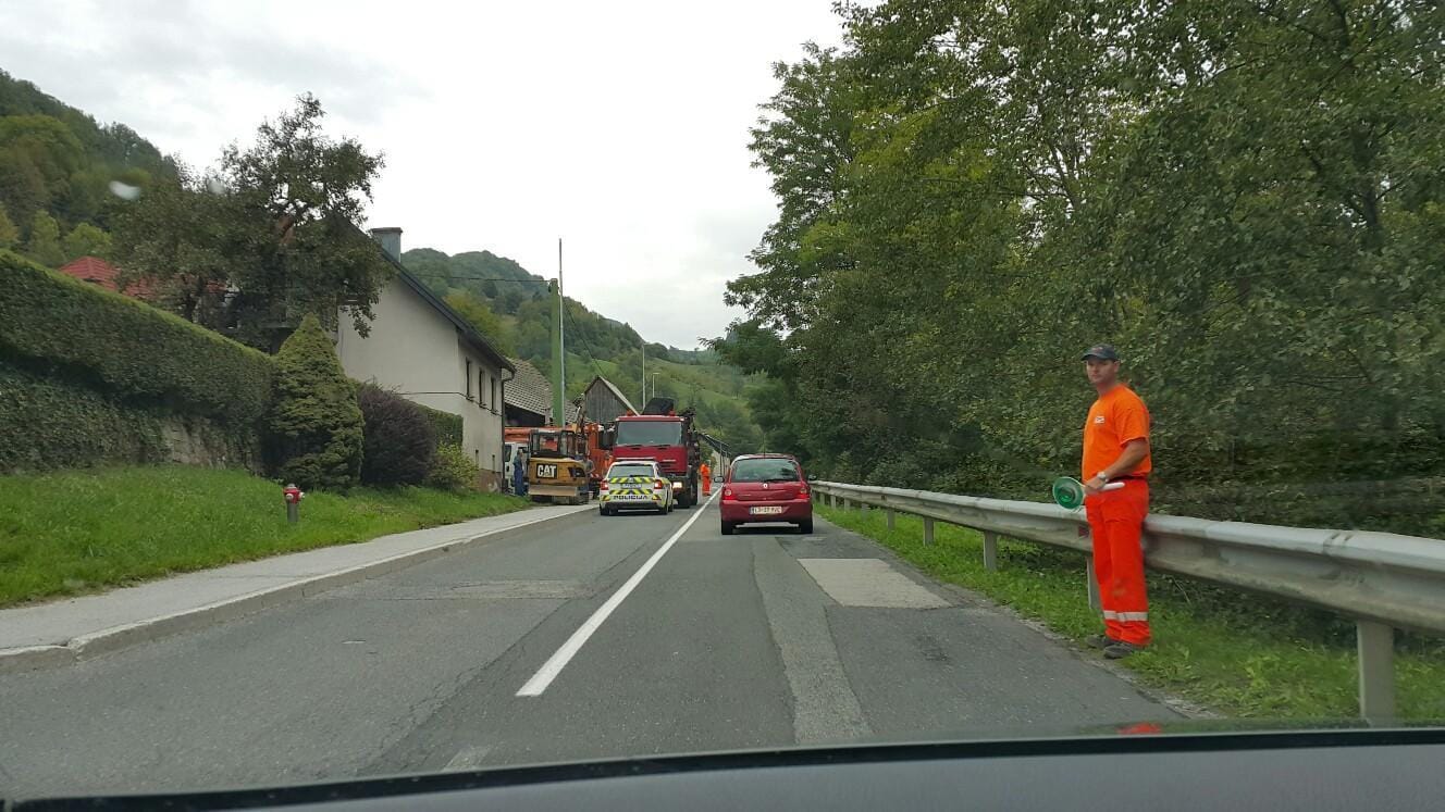 PREVIDNO: Promet usmerjajo delavci