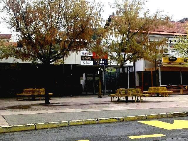 Znanci so se stepli na zagorski tržnici
