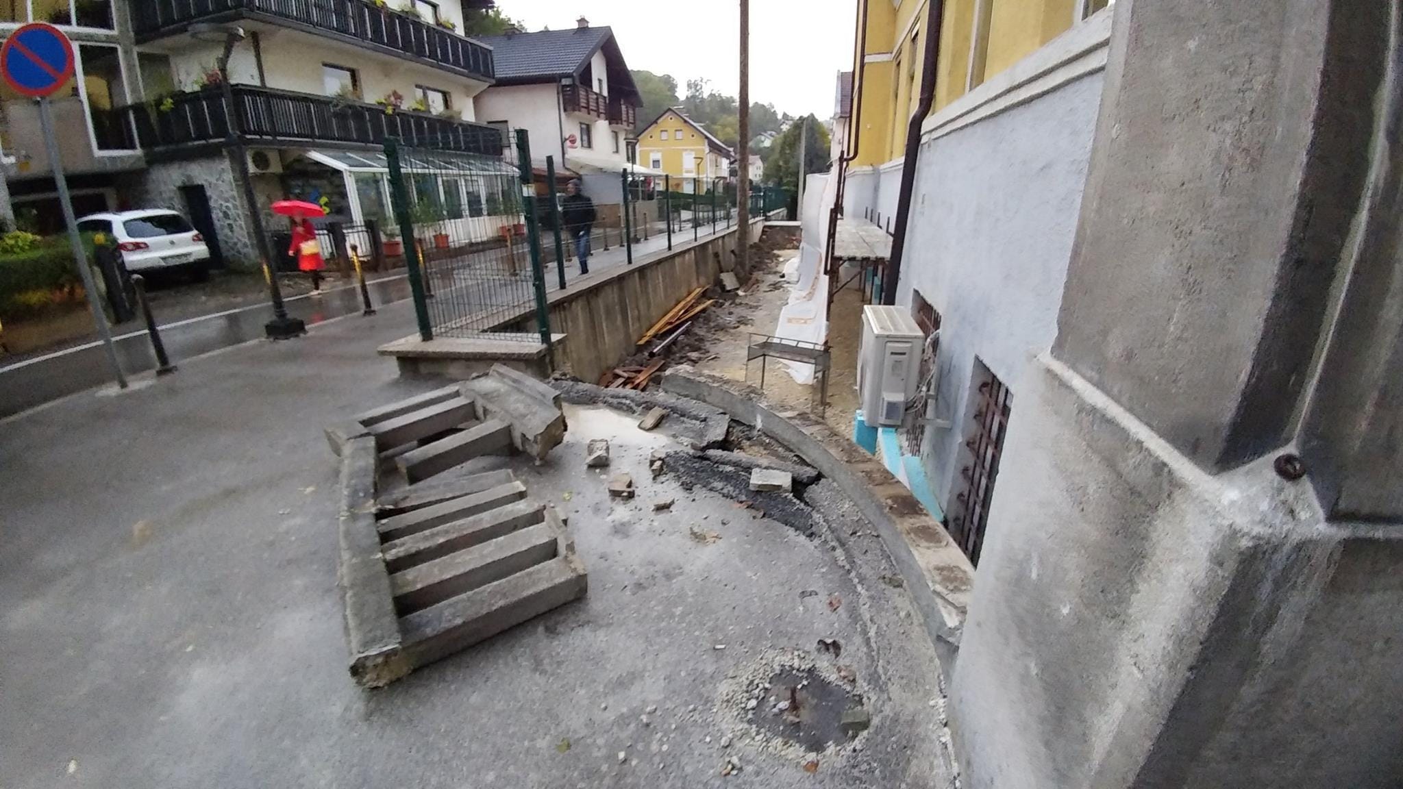 'Padla' ograja, na kateri so posedale mnoge generacije dijakov