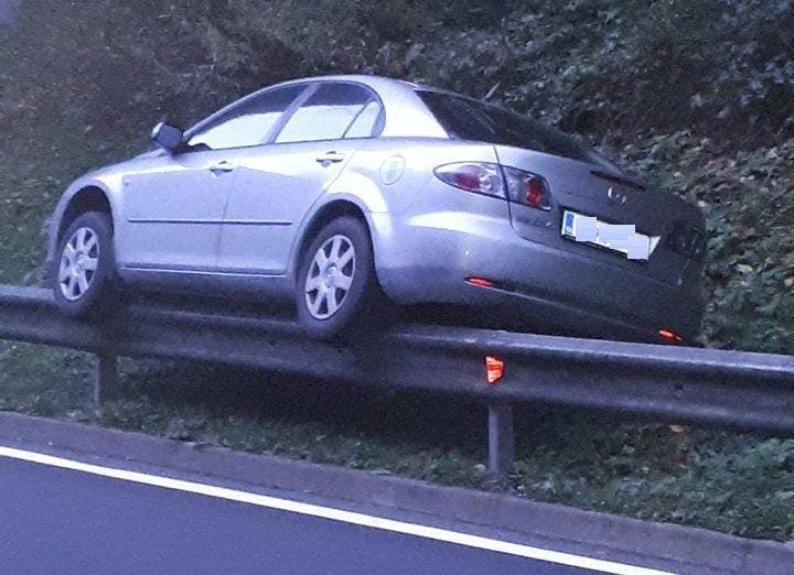 FOTO: Vozilo odstranjeno, promet normalno