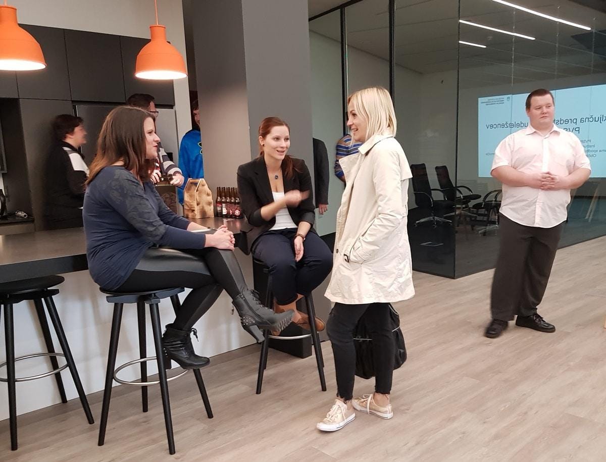 RRA razpisuje 10 mest