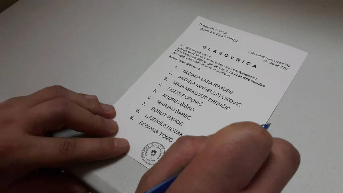 Prvih nekaj glasovnic že preštetih