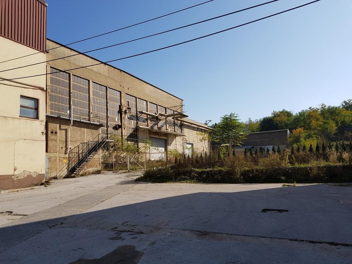 Kupci do zemljišč za 100.000 evrov ceneje