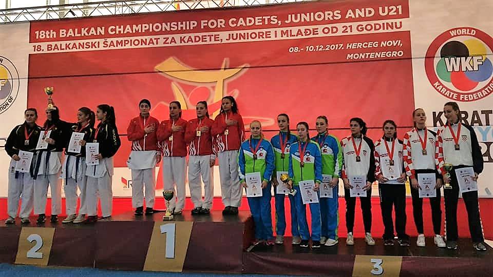 Barbari srebrna in Urši bronasta medlja