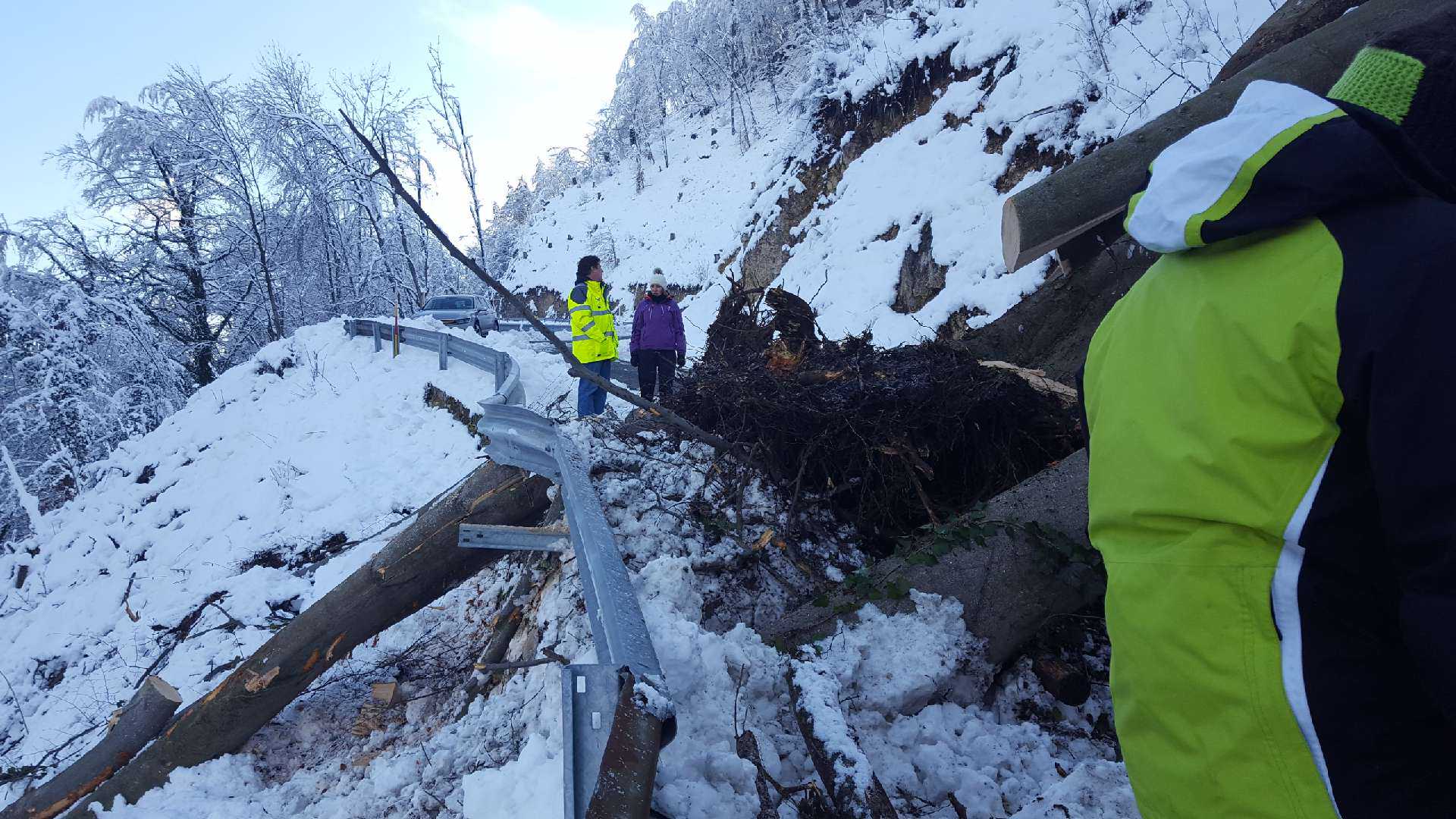 Danes ZAPRTA cesta za Savo