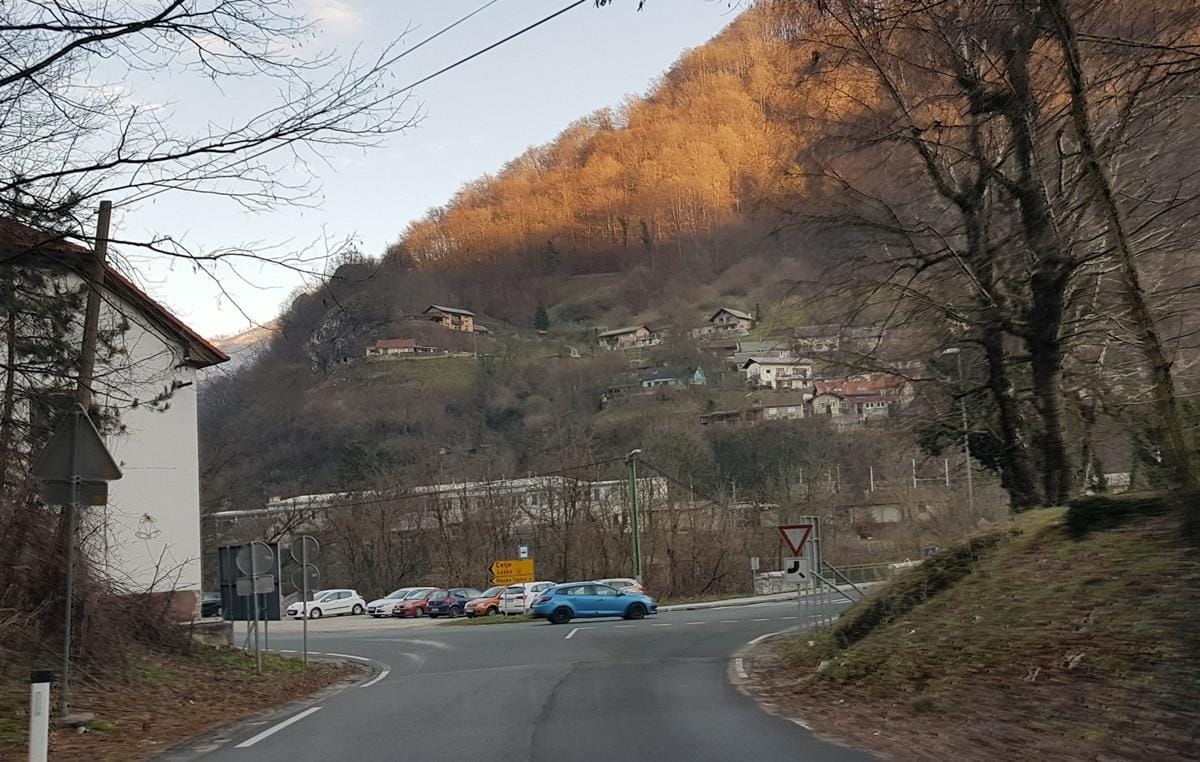 ZAPRTA Cesta Hrastnik - Zidani Most