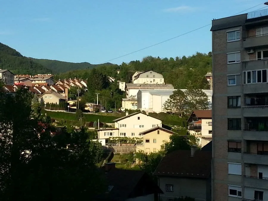 Bo Spekter rušil ali gradil?