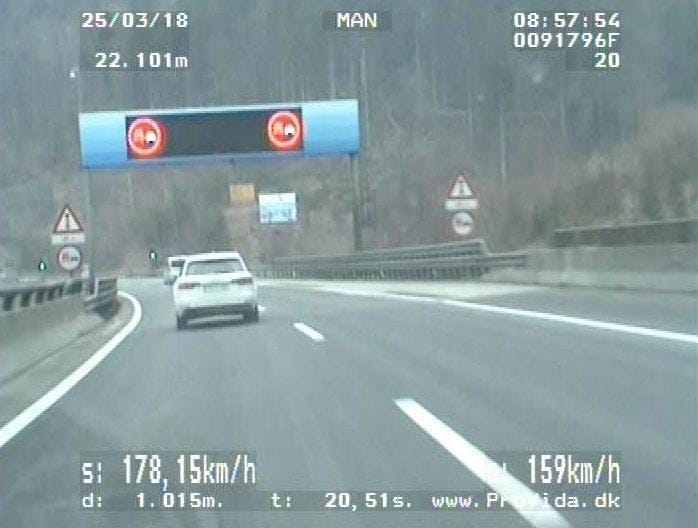 Na Trojanah ujeli avtocestnega dirkača