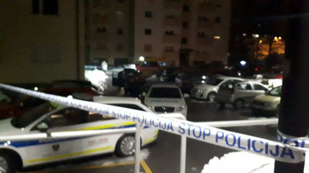 Pretresljiv zločin na očeh stanovalcev