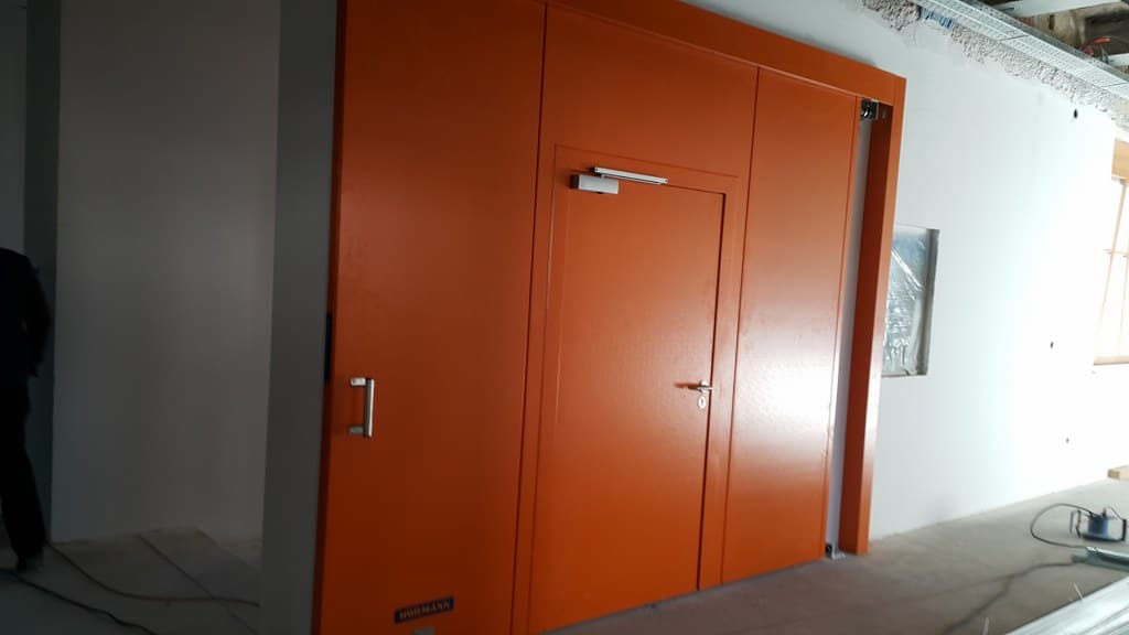 FOTO: Dolska šola znotraj in zunaj dobiva novo podobo