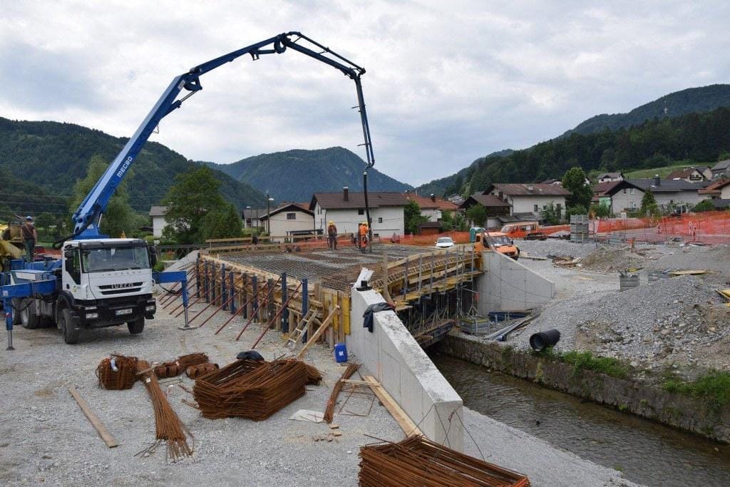 FOTO: Adijo Bailey, zdravo nov most!