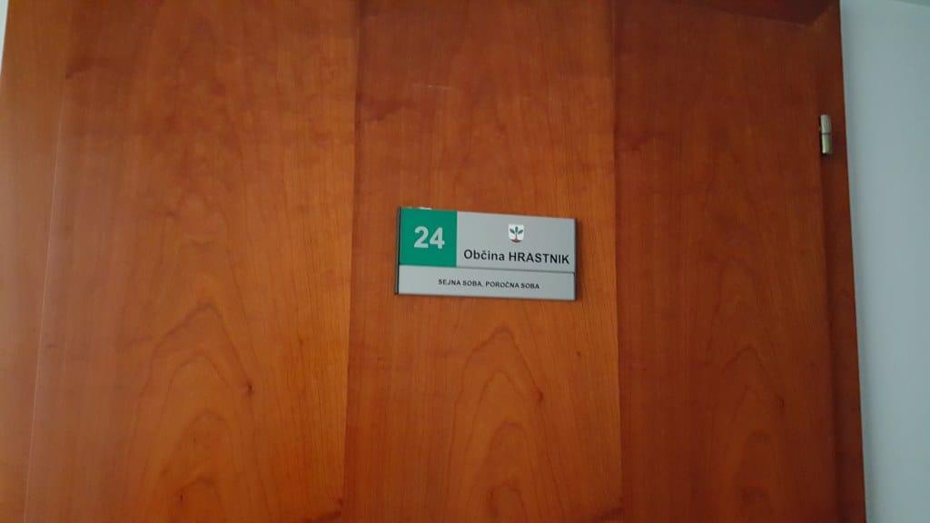 Dve prosti delovni mesti na hrastniški občini