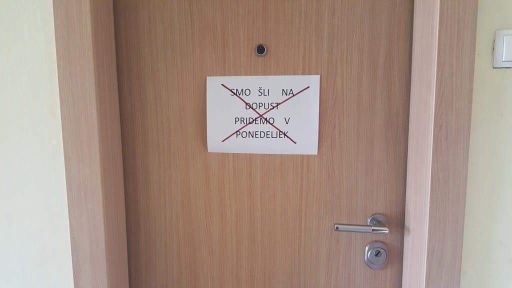 Greš na dopust? Rolete dol in vse izklopiti. Nikakor!