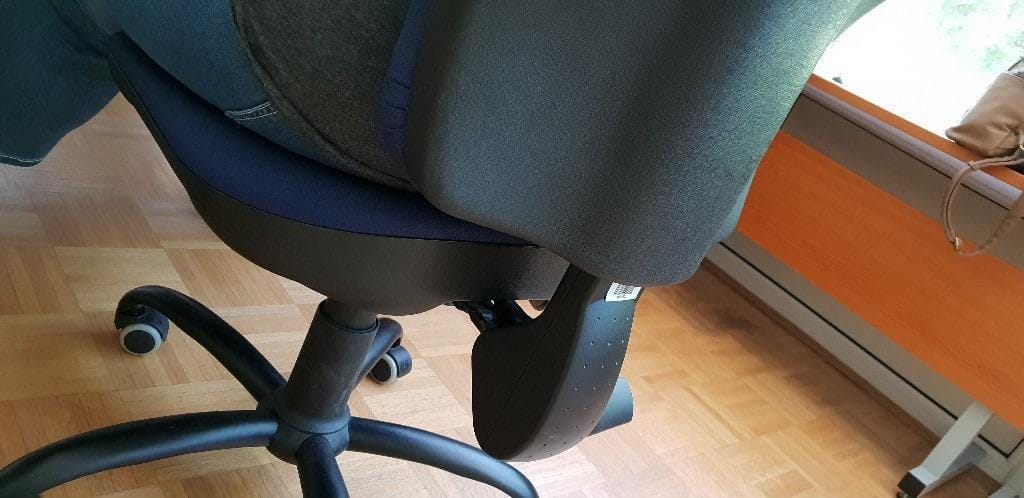 Občina išče sekretarja/ko, je ta že vnaprej izbran/a?