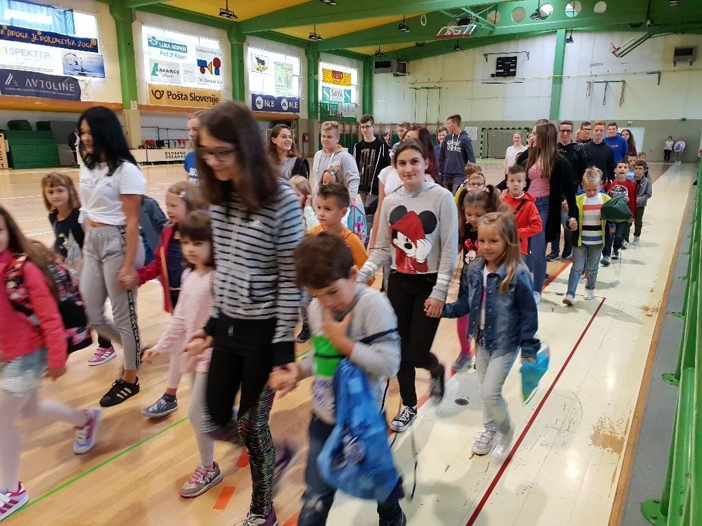 Dolani danes v še čisto svežo