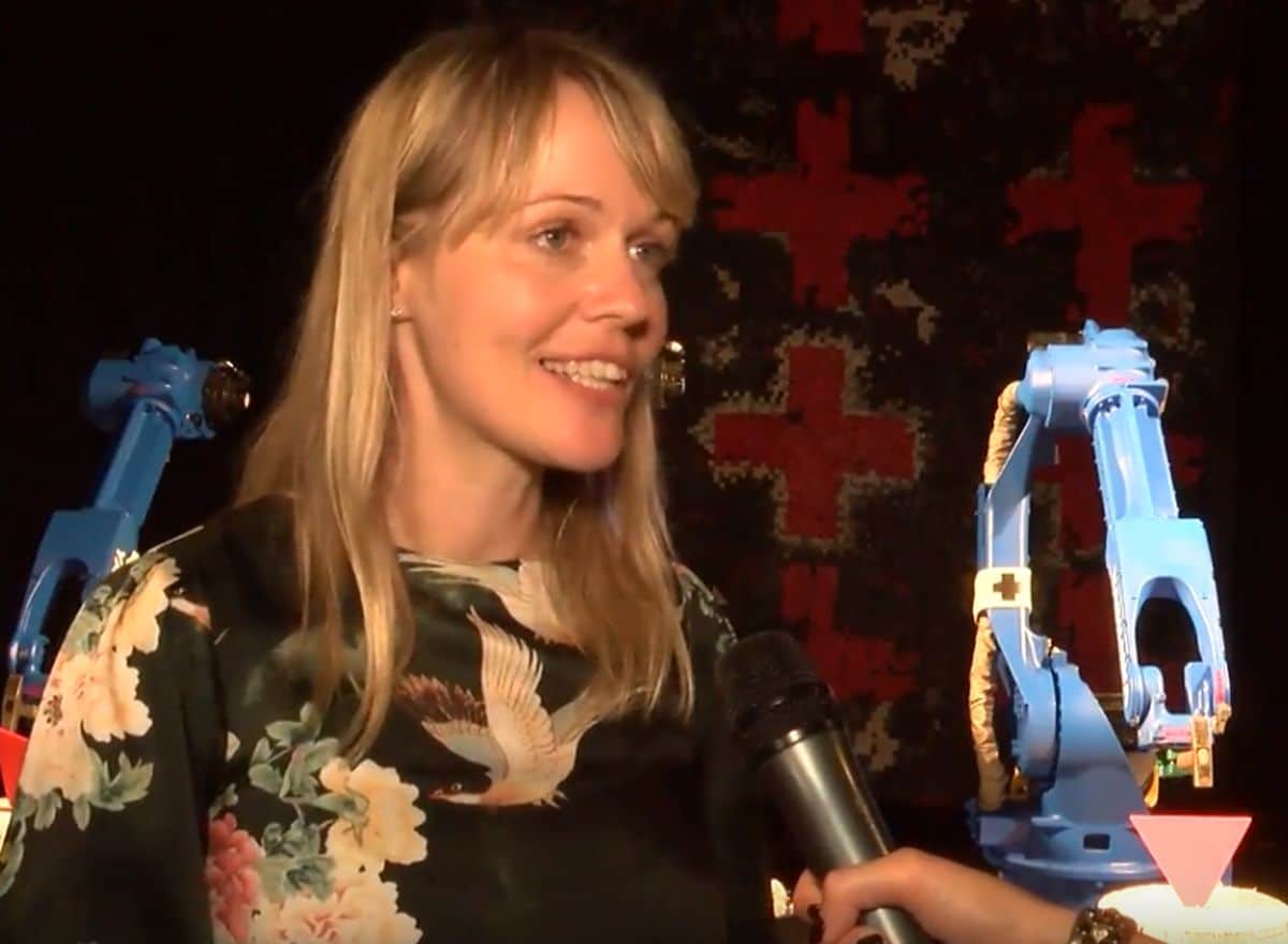 VIDEO: Gromozanska kača, jajce s kočevskim gozdom, robotske rastline ...