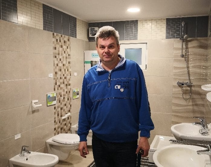 Ni dneva, da bi se delo ponavljalo