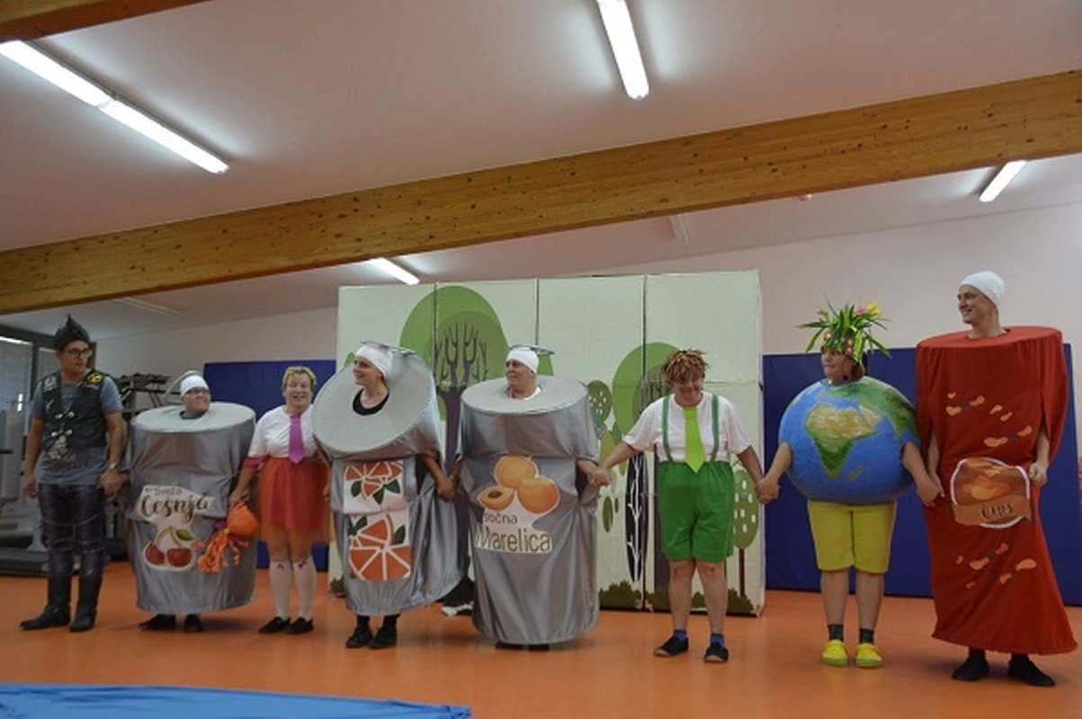 Minka Pločevinka v zasavskih vrtcih in šolah