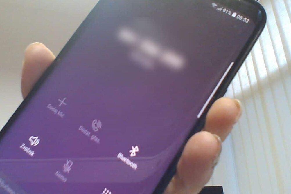 POZOR: Po telefonu se izdajajo za uslužbence Fursa!