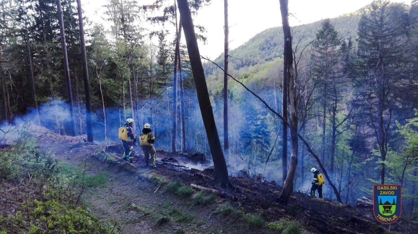 Kljub veliki požarni ogroženosti, še vedno kurijo v naravi!