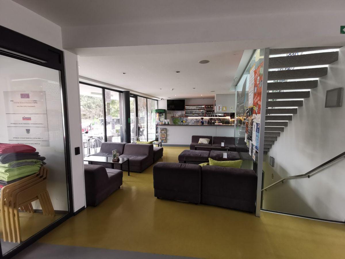 Kavarna MCT išče okrepitve