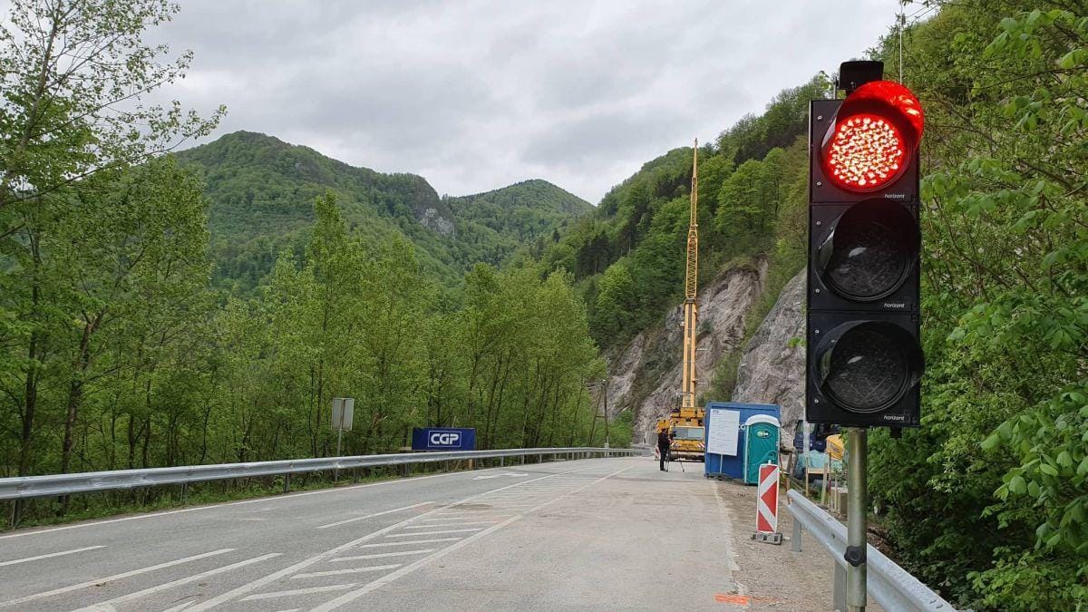 VIDEO: Zgodaj zjutraj še čez Slačnik, potem pa ...