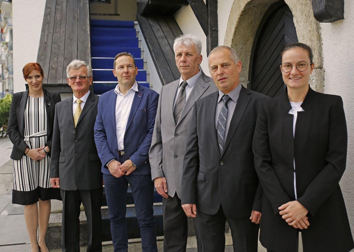 Najboljši v mestu domov s priznanji