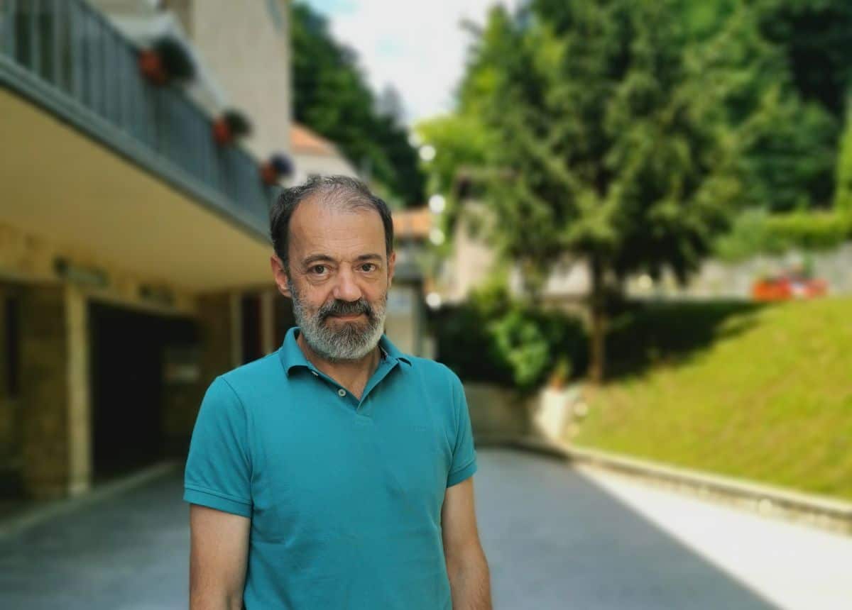 Nova knjiga avtorja slogana "V tri krasne"