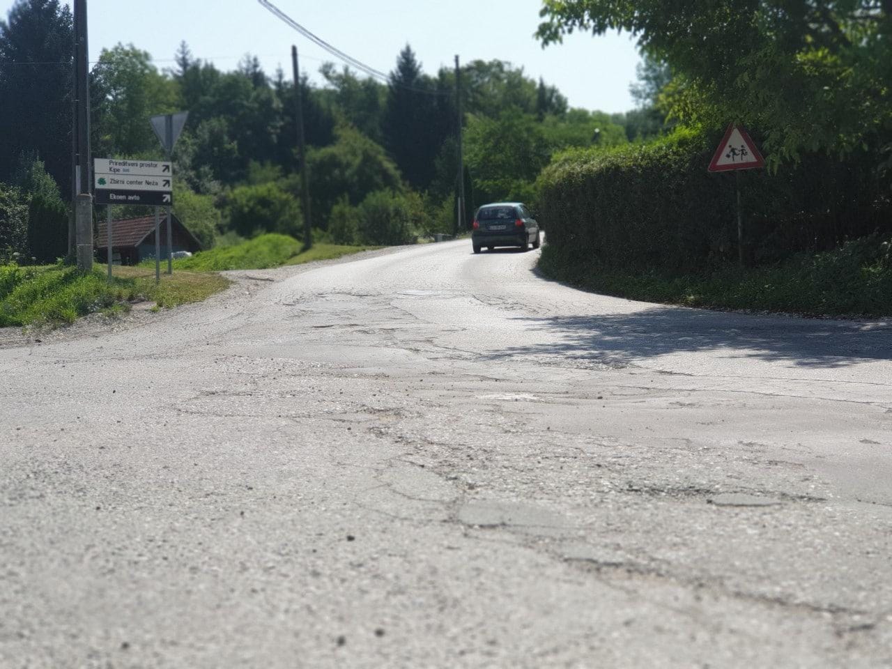 Še zadnji odsek ceste čez hrib z novo traso v Trbovljah