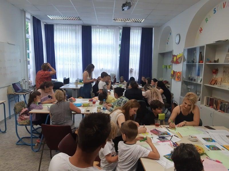 Čaka vas velik nabor brezplačnih tečajev in predavanj