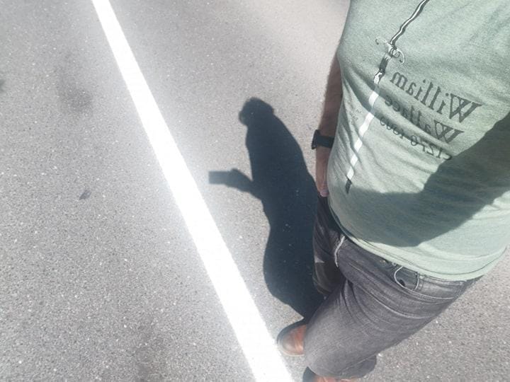 Pri mladeniču našli drogo, ko je napačno prečkal cesto