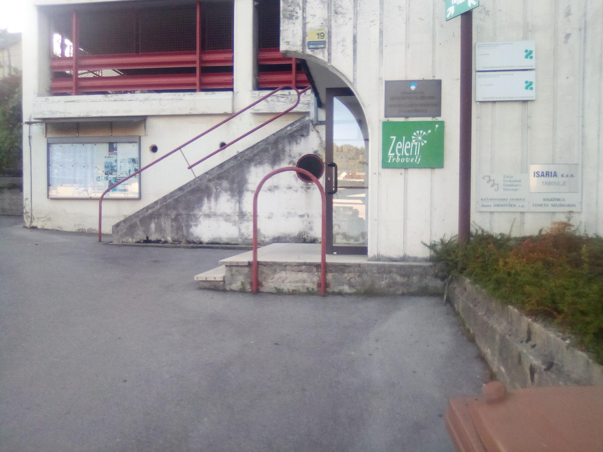 Mladi Zasavci - na zavod ali naravnost v službo?