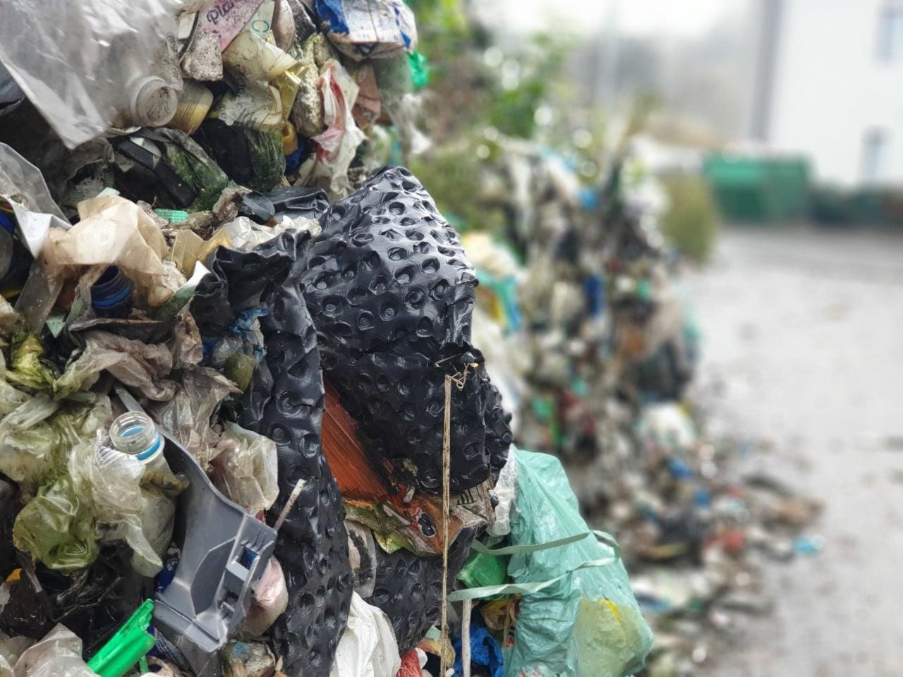 Komunalni odpadki ne sodijo v domača kurišča!