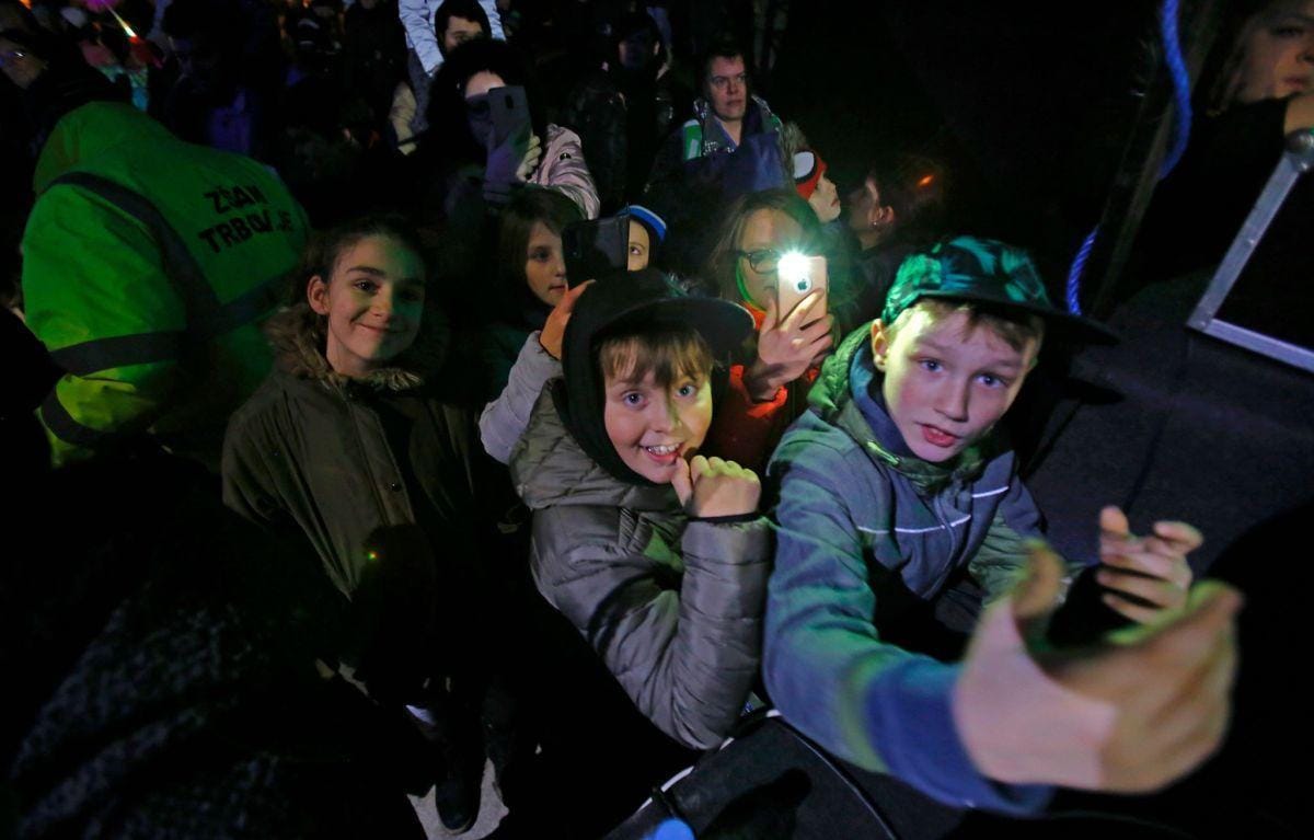 VIDEO: V Deželi pravljičnih nasmehov je vse mogoče ...