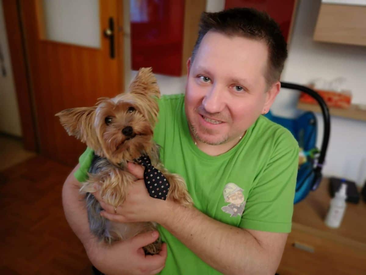Trboveljčanu, ki je rešil življenje kolesarju in policistki, ki je pred požarom rešila stanovalce - medalji za požrtvovalnost